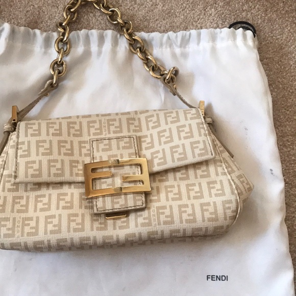 fendi bag with chain strap